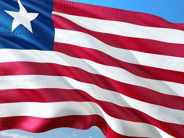 bandera liberia parecida a estados unidos